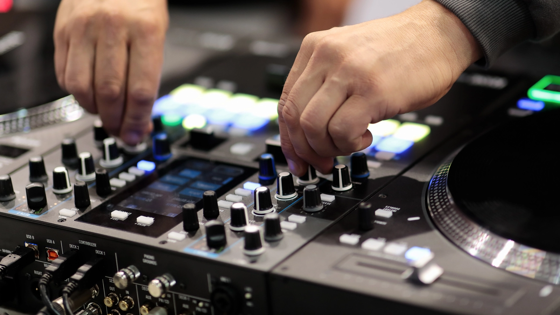 SOUND CONTROL 1920x1080-1